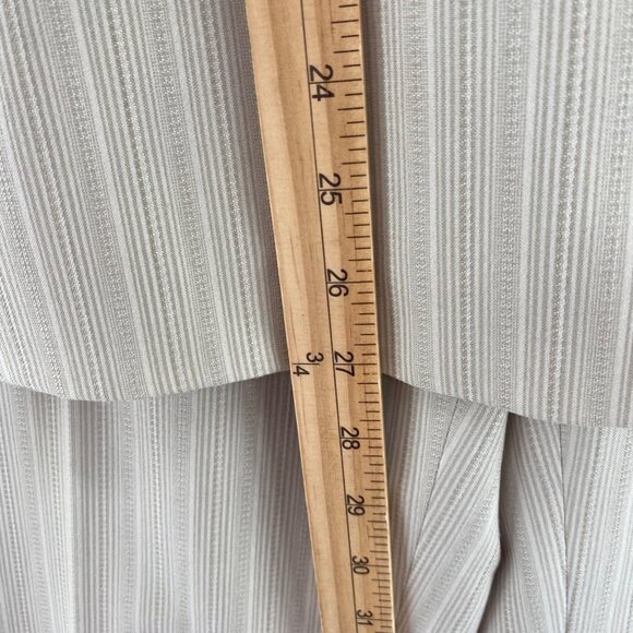 Tahari Suit Set Womens 12 Beige Pin Stripe Peak Lapel Pockets Office Career Work - Picture 9 of 16